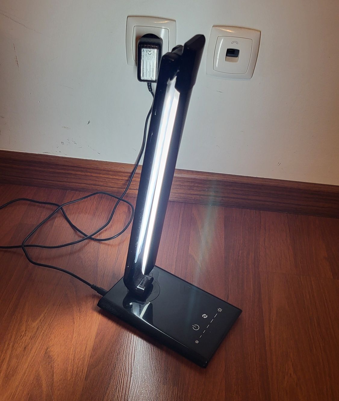 Candeeiro de mesa LED LivarnoLux