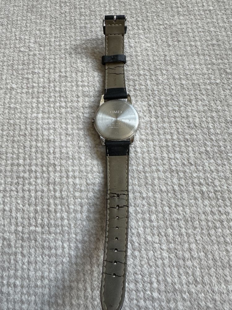 Zegarek Timex Easy Reader T2H281 – INDIGLO – klasyczny