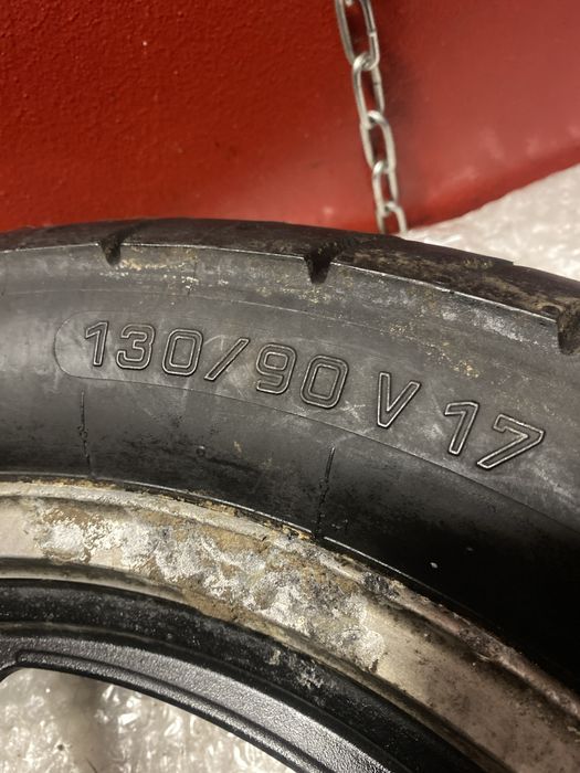 Suzuki GSX 1100 E tylne koło felga opona C365