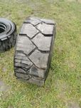 Opona Euro Grip 23x9-10 N.H.S pełna