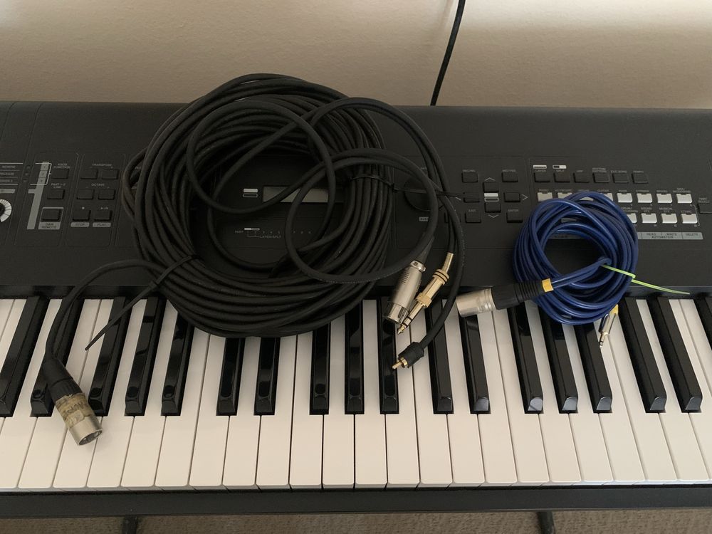 Синтезатор Yamaha MX-88