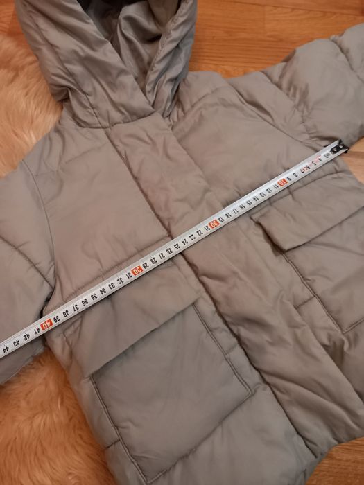 Курточка для дівчинки від Zara, 116 см.
