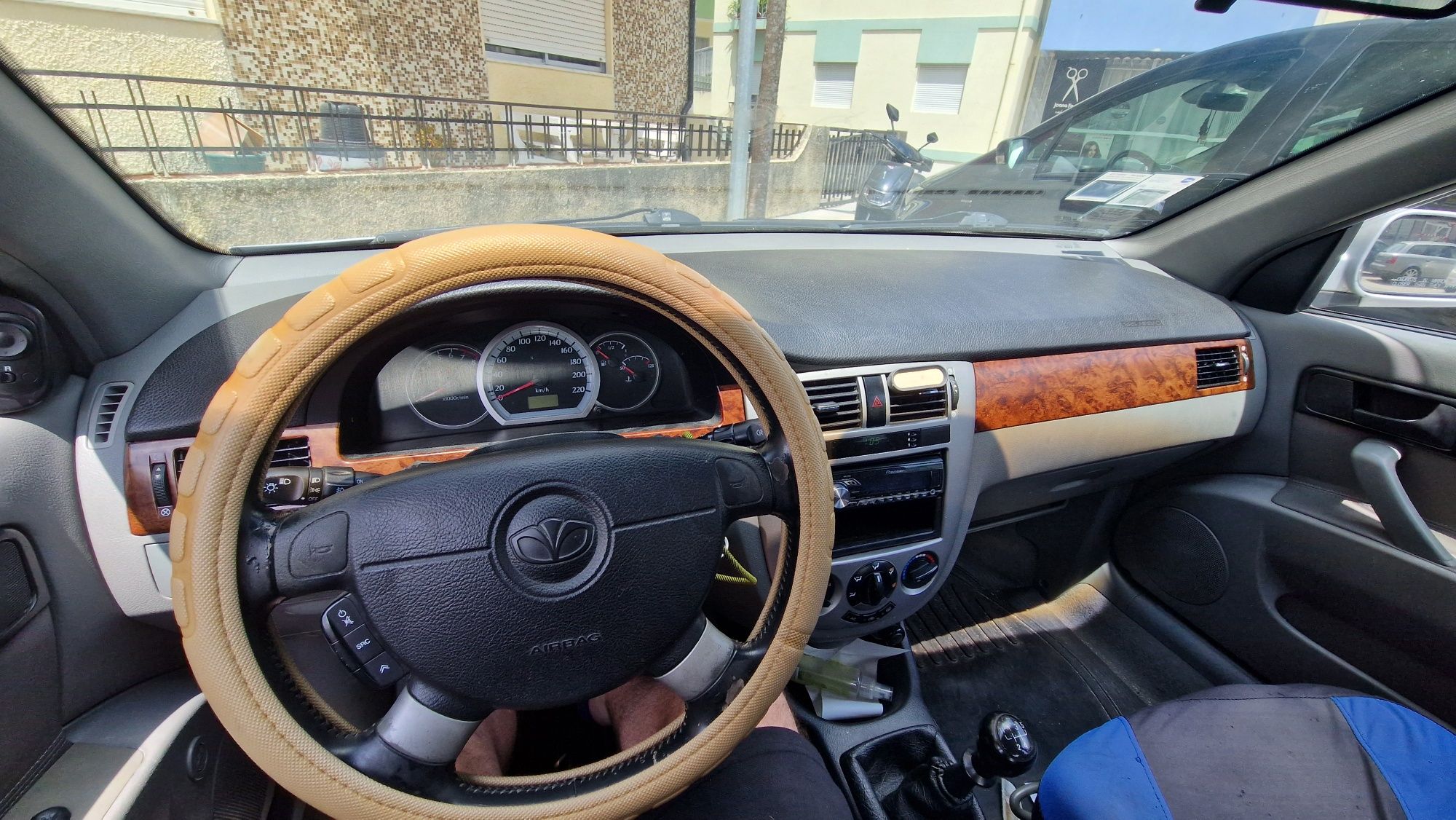 Daewoo nubira gasolina