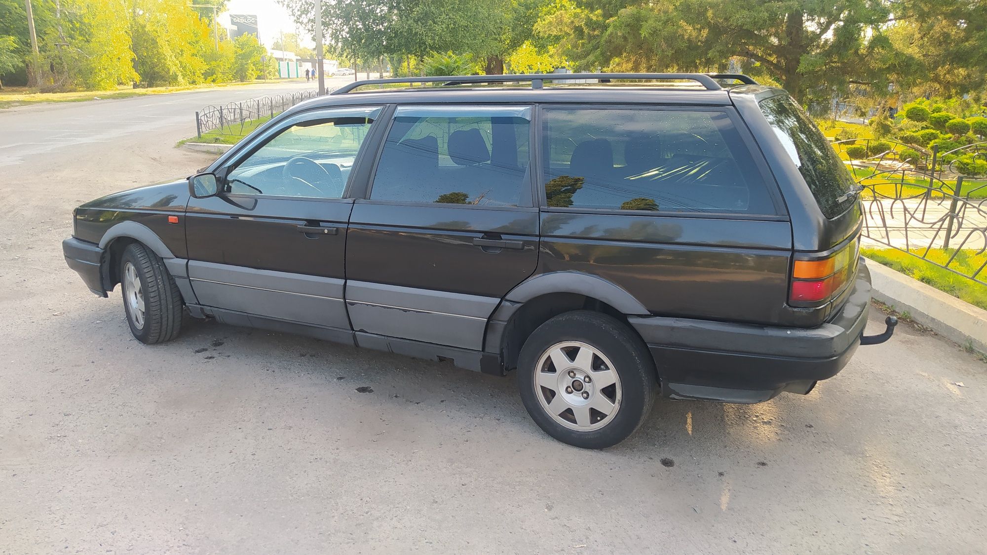 Volkswagen Passat Variant B3 универсал 1992 г  16V 2.0