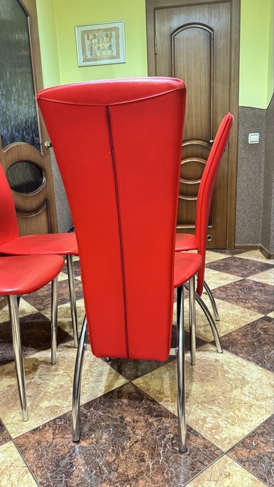 Стільці на кухню