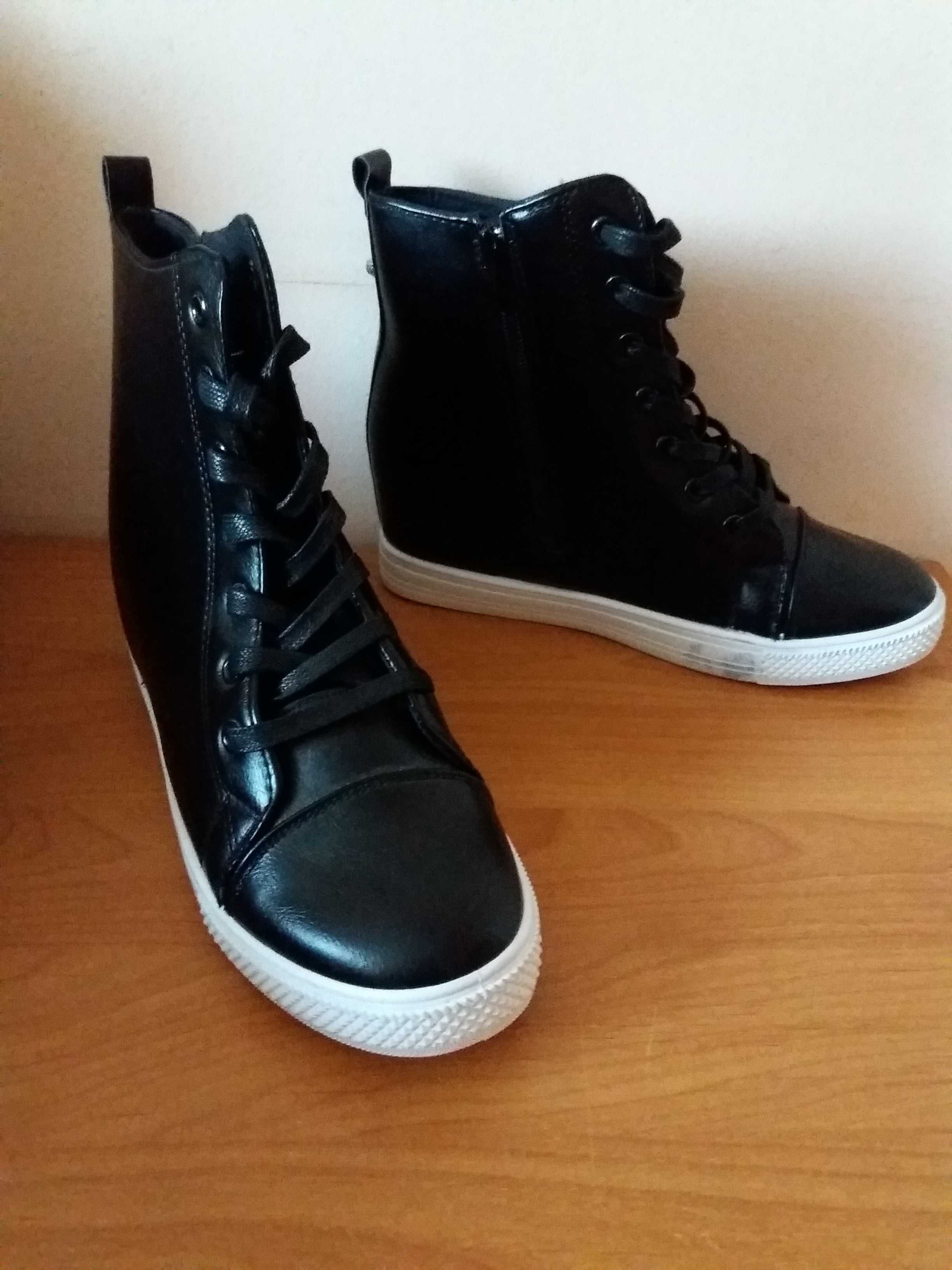 Nowe czarne trampki sneakersy na koturnie 40 wkładka 25.5cm