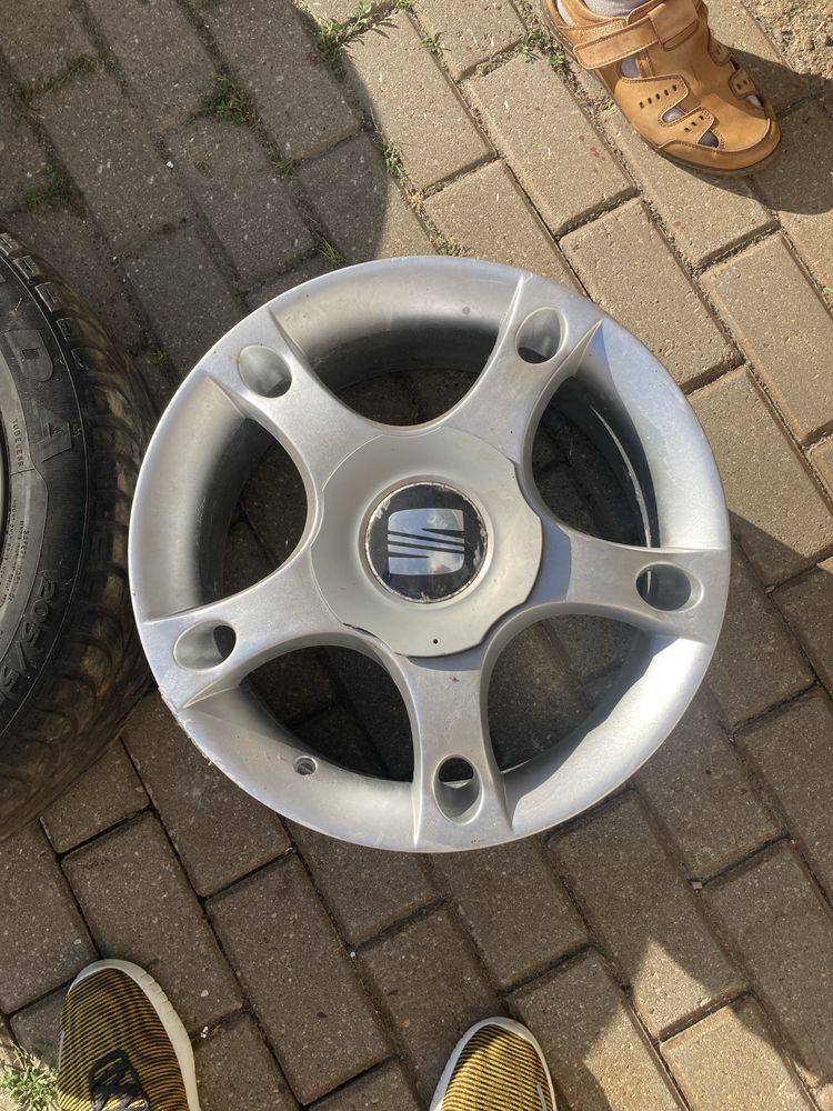 Sprzedam felgi seat leon
