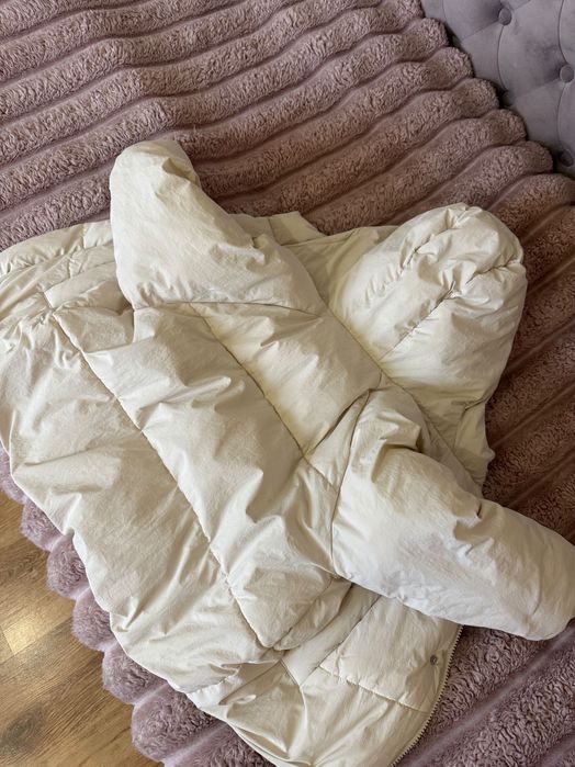 Куртка Zara на дівчинку розмір 110