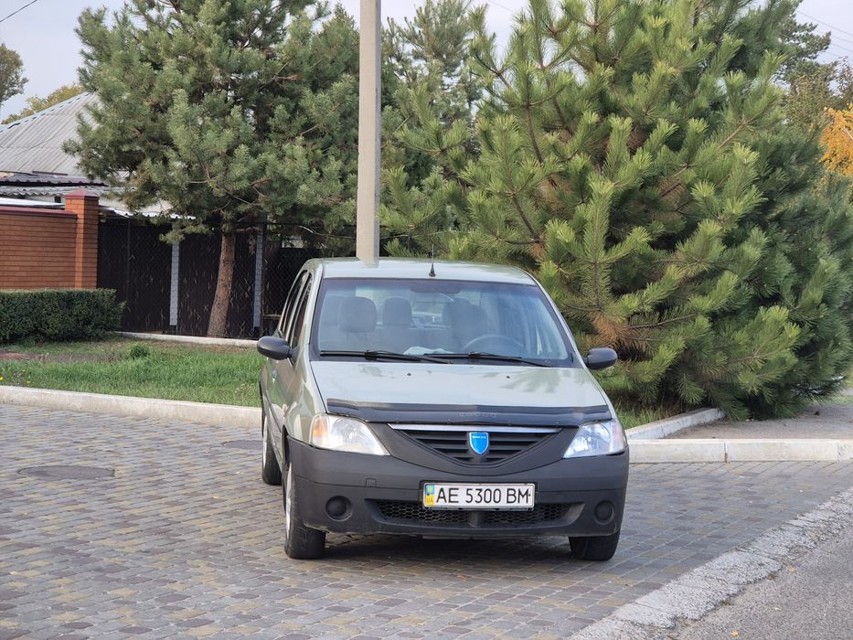 Dacia Logan в хорошем состоянии