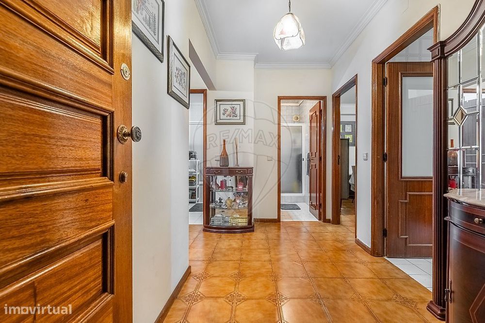 Apartamento T3 com terraço