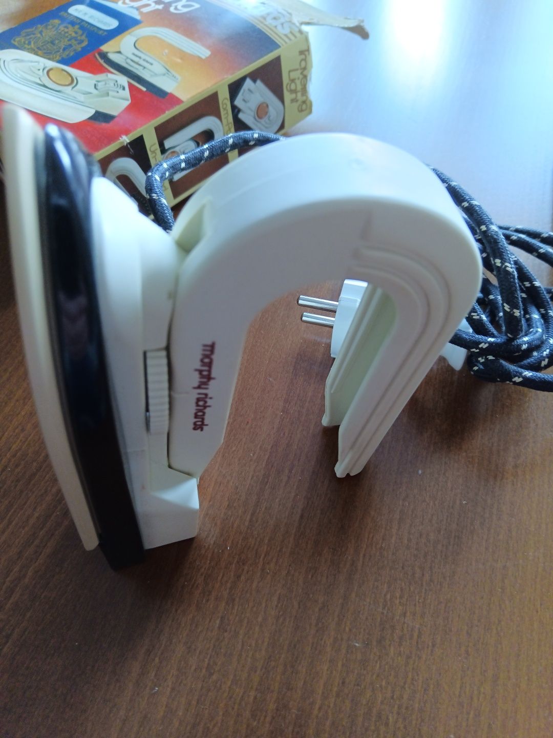 Żelazko turystyczne morphy richards 250w