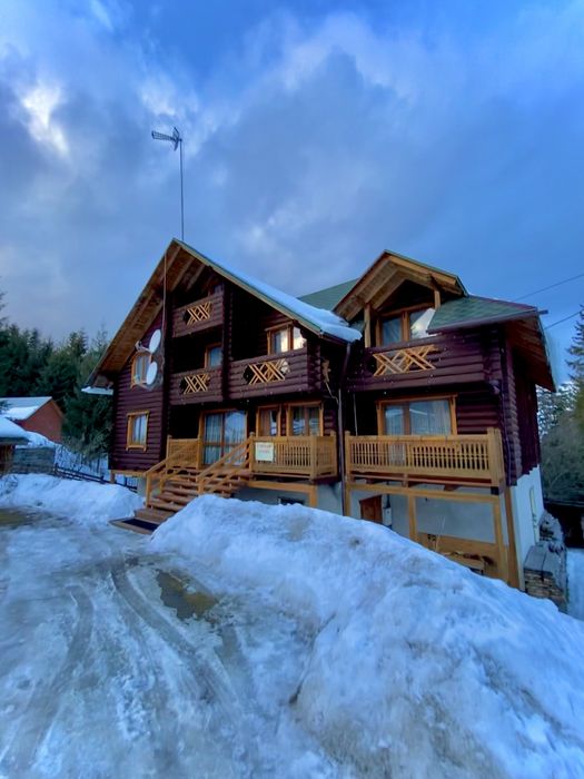 Яблуниця. Відпочинок у Карпатах. Приватна садиба Гуцульська Вишиванка