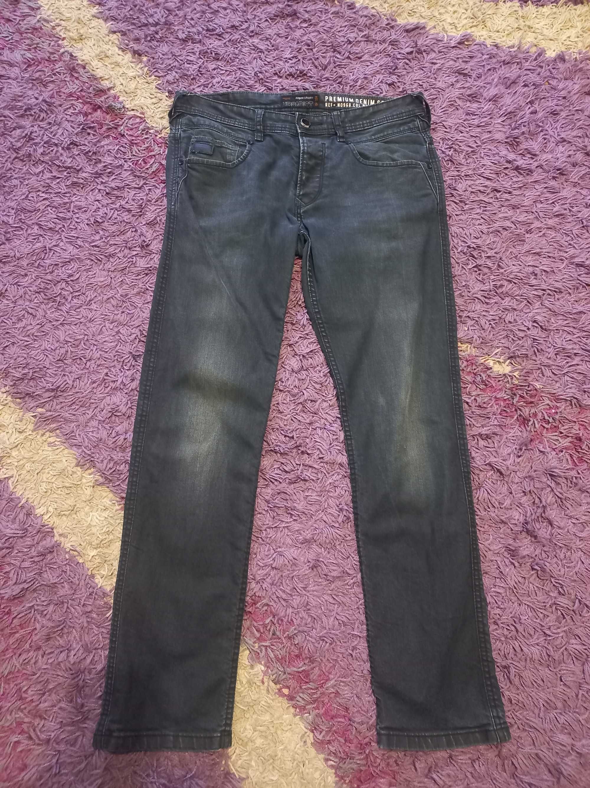 чоловічі джинси розмір М