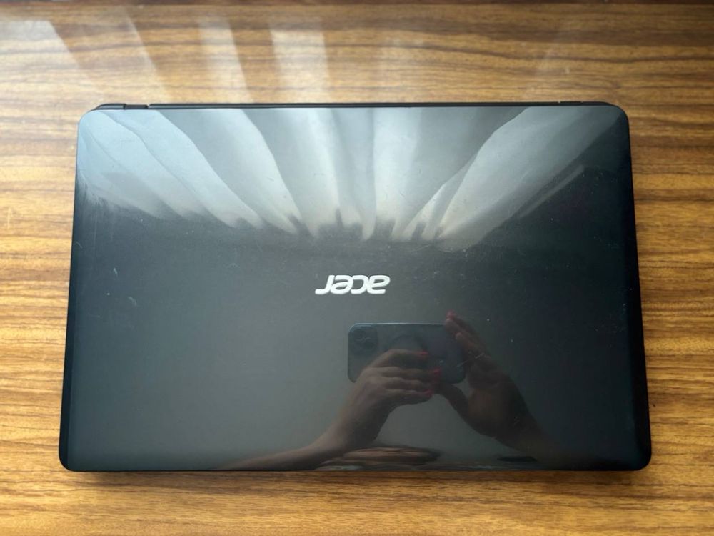 Ноутбук Acer працює повільно - на запчастини