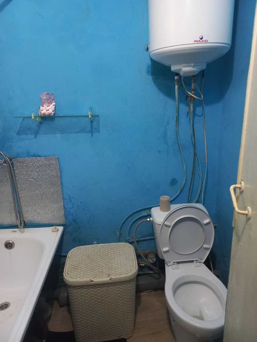 здаю 1 к\к Інгульський район,зуп Космос 1\9,магазини,зупинки поруч