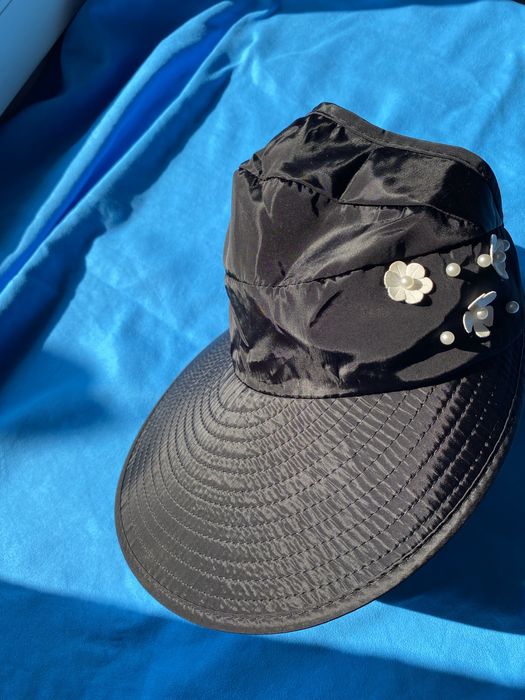 Daszek przeciwsłoneczny