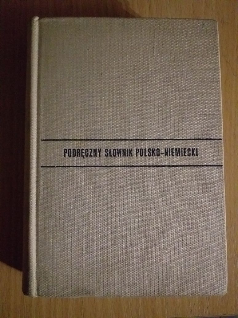 "Podręczny słownik polsko-niemiecki"