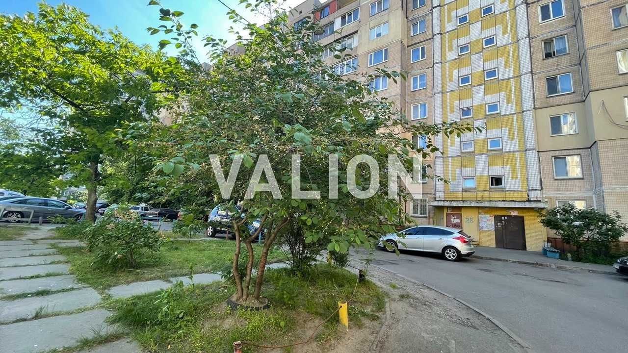 продаж 3 кім квартири Деснянський  вул Рейгана Рональда (Драйзера) 28