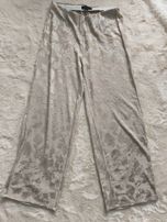 Calças largas elegantes