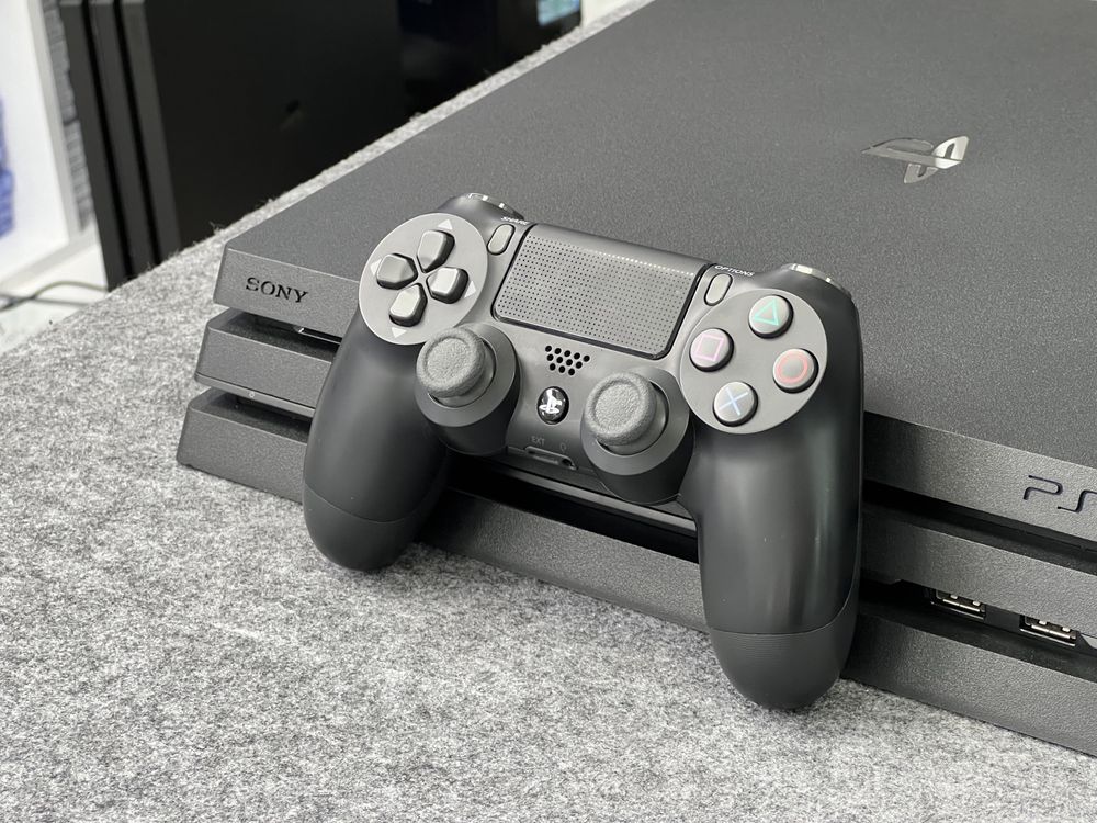 Playstation 4 PRO(cuh-71xx) +30 ігор! +  Гарантія. 3м