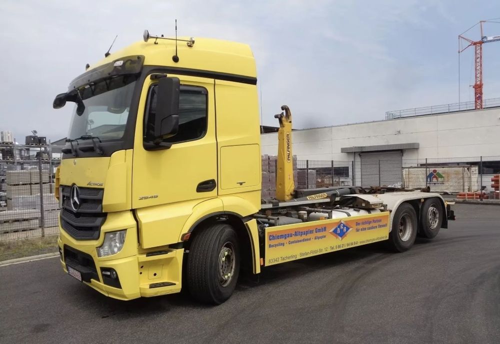 Mercedes-Benz Actros 2545 / Hakowiec / Niemiecki
