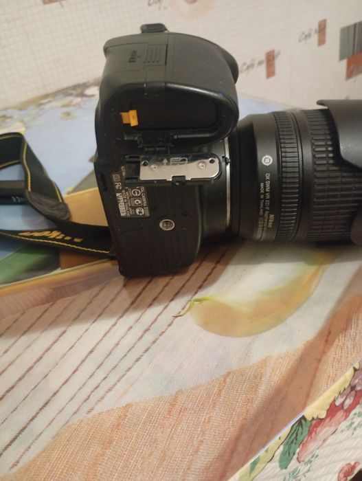 Nikon d5100 nikon corp.,Japan MADE IN THAILAND