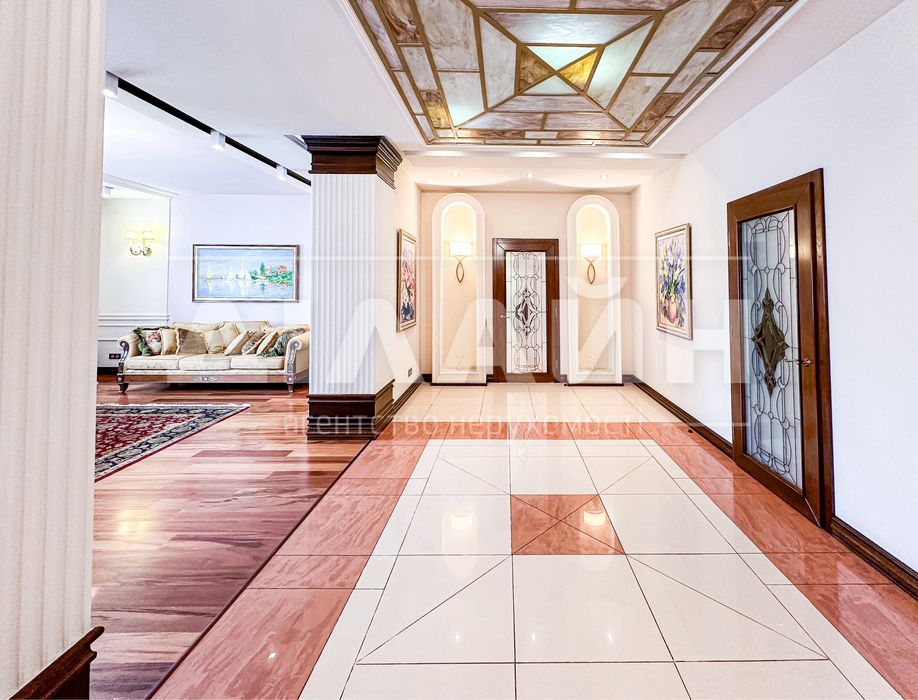 Супер скидка!!!апартаменты 200м2 , 3 спальни ,2 с/у в закрытом ЖК