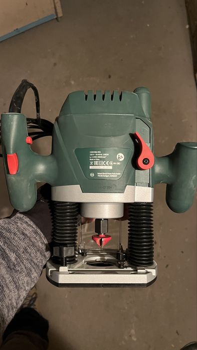 Frezarka nowa bosch pof 1200 ae