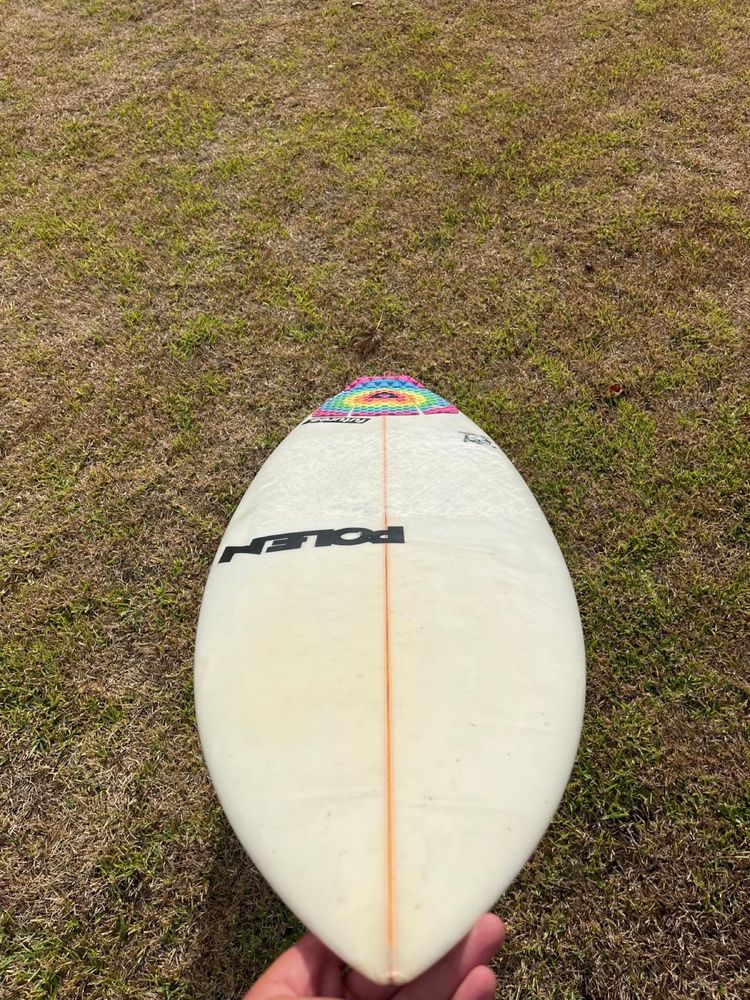 Prancha de surf Polen modelo Catwoman 5’10 27,5L