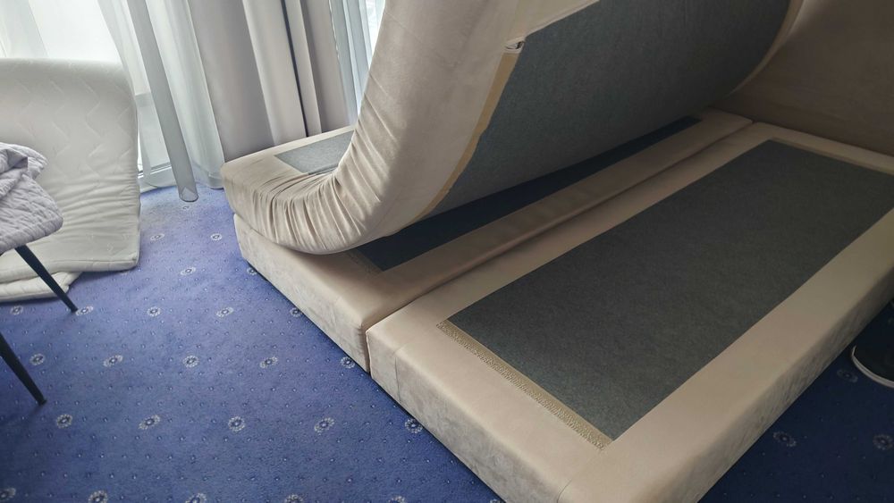 Łóżko 160x200 z materacem