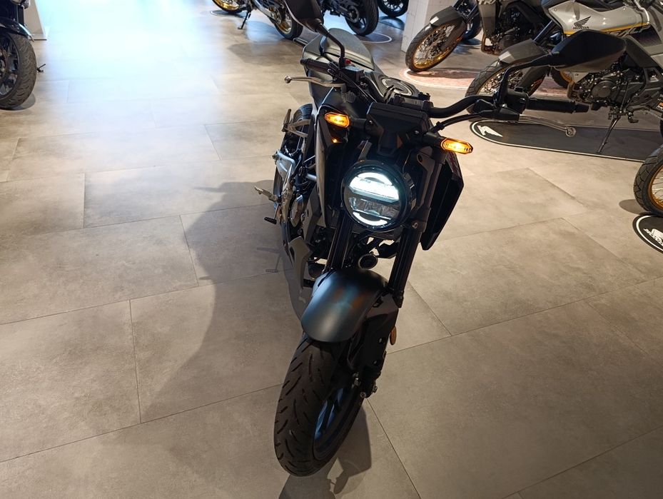 Honda CB 125 R 2024
