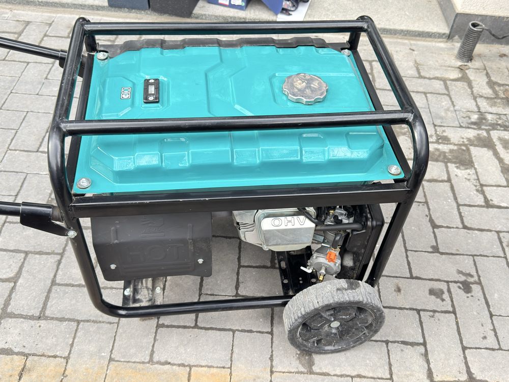 Генератор Invo H9000DT-G 7,2/7,7 кВт,  (трьохфазни з ел. Стартером)