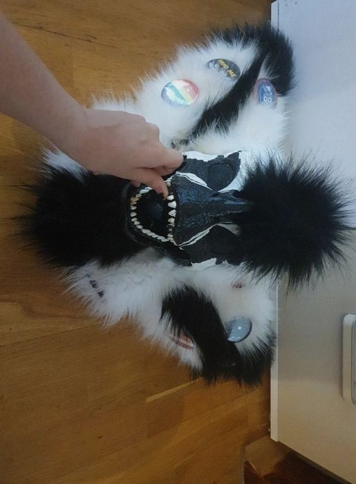 Furry fursuit dino maska