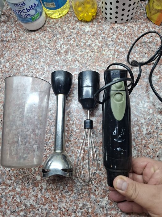 Блендер Elenberg.