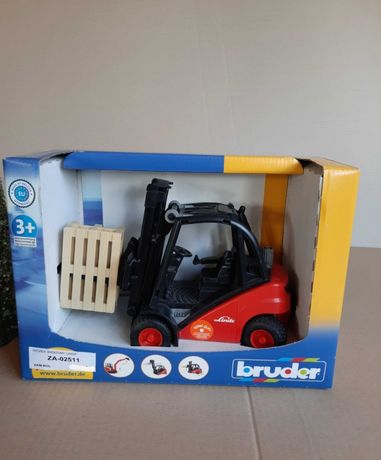 Nowa zabawka wózek widłowy Linde Bruder.