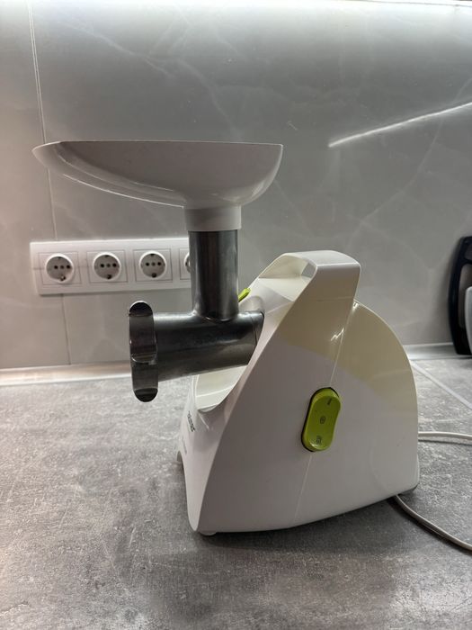 Електромясорубка Zelmer 1500W