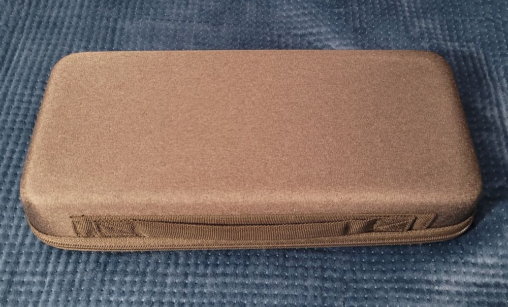 GLORIOUS - pokrowiec na klawiaturę 
 
-
 
Keyboard
 
Carrying
 
Case