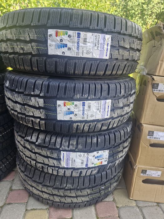 Диски 6/130r16 Шини 235/65r16c Michelin, Lassa ,,усилен,і