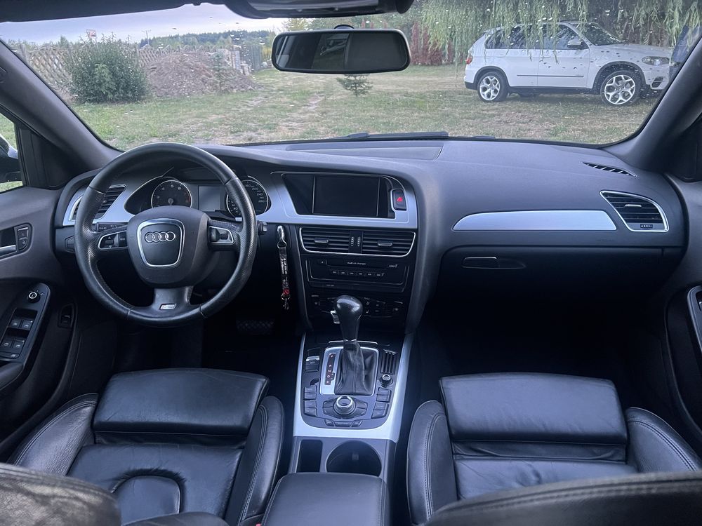 Audi A4B8 s line, parktronic, bi-xenon, nawigacja, skóra, czarny sufit