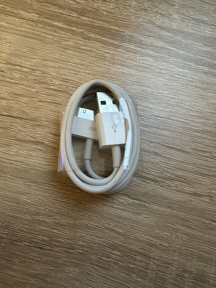 Przewód z wtyczką 30-stykową i złączem USB firmy Apple MA591ZM/C