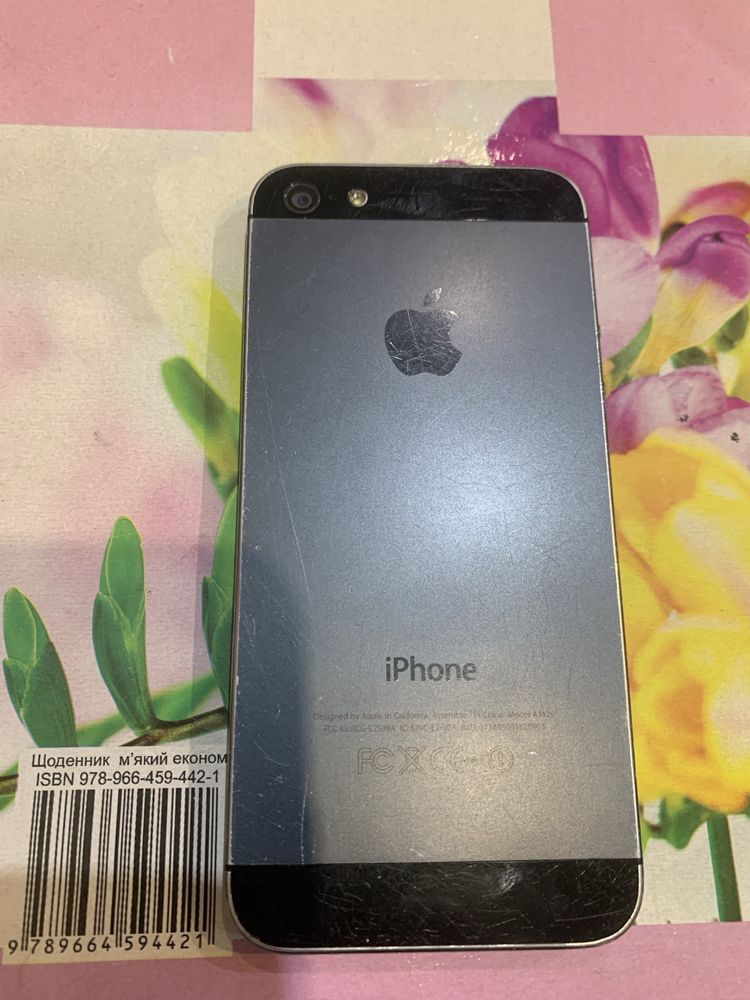 Продам айфон 5c iphone 5 на запчастини