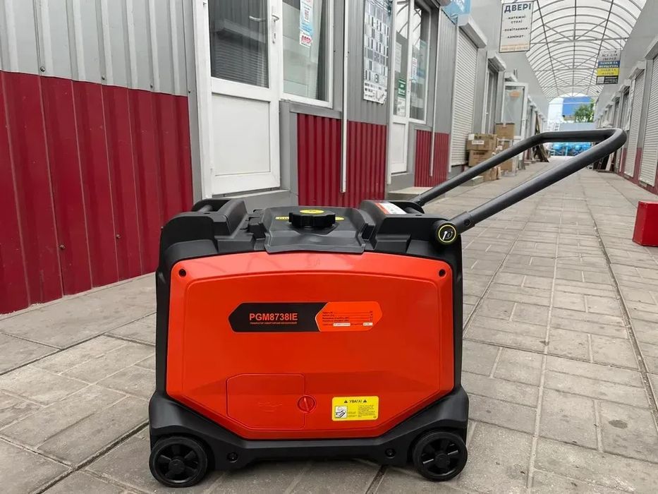Бензиновий генератор інверторний Sturmax PGM8738IE