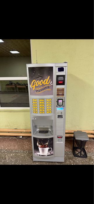 Кавомат,вендінг,кавовий апарат Rheavendors,кофе апарат Saeco,Necta,Bia