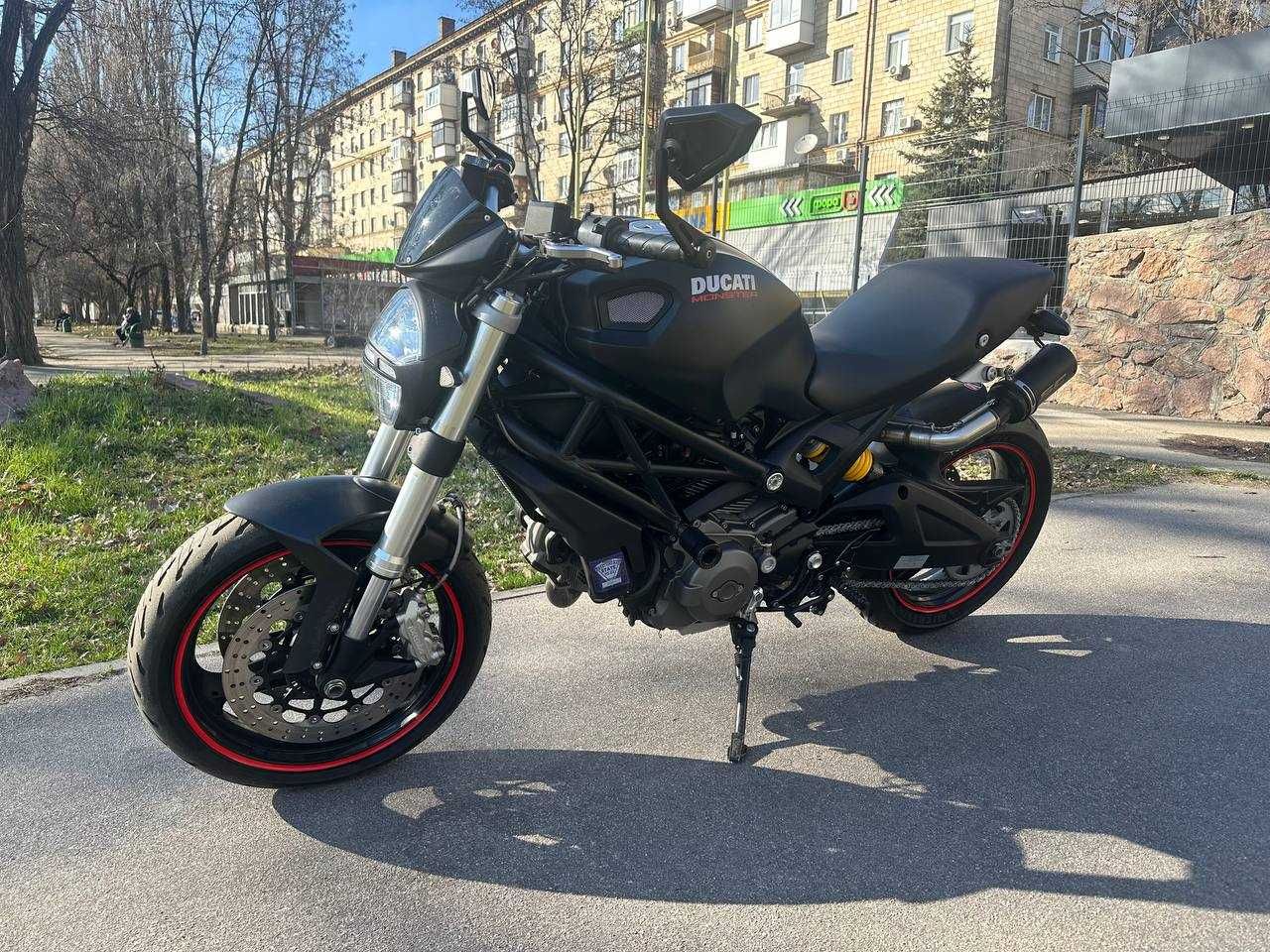 Мотоцикл Ducati Monster 696 2012 року 17000 км