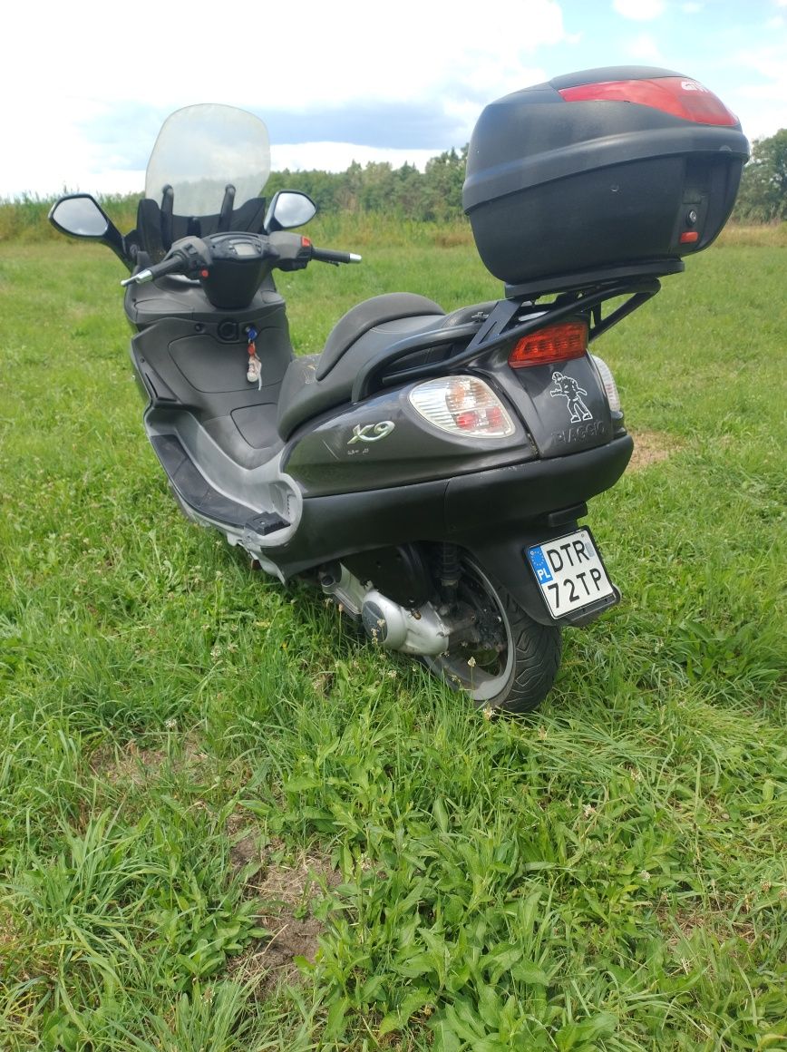 Skuter Piaggio x9 EVO 125CM3
