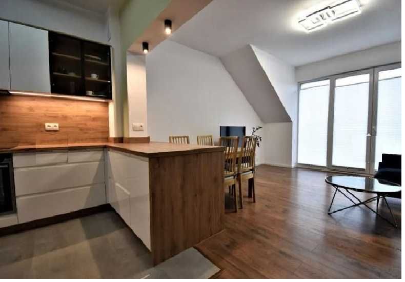 Wynajmę apartament z balkonem i garażem