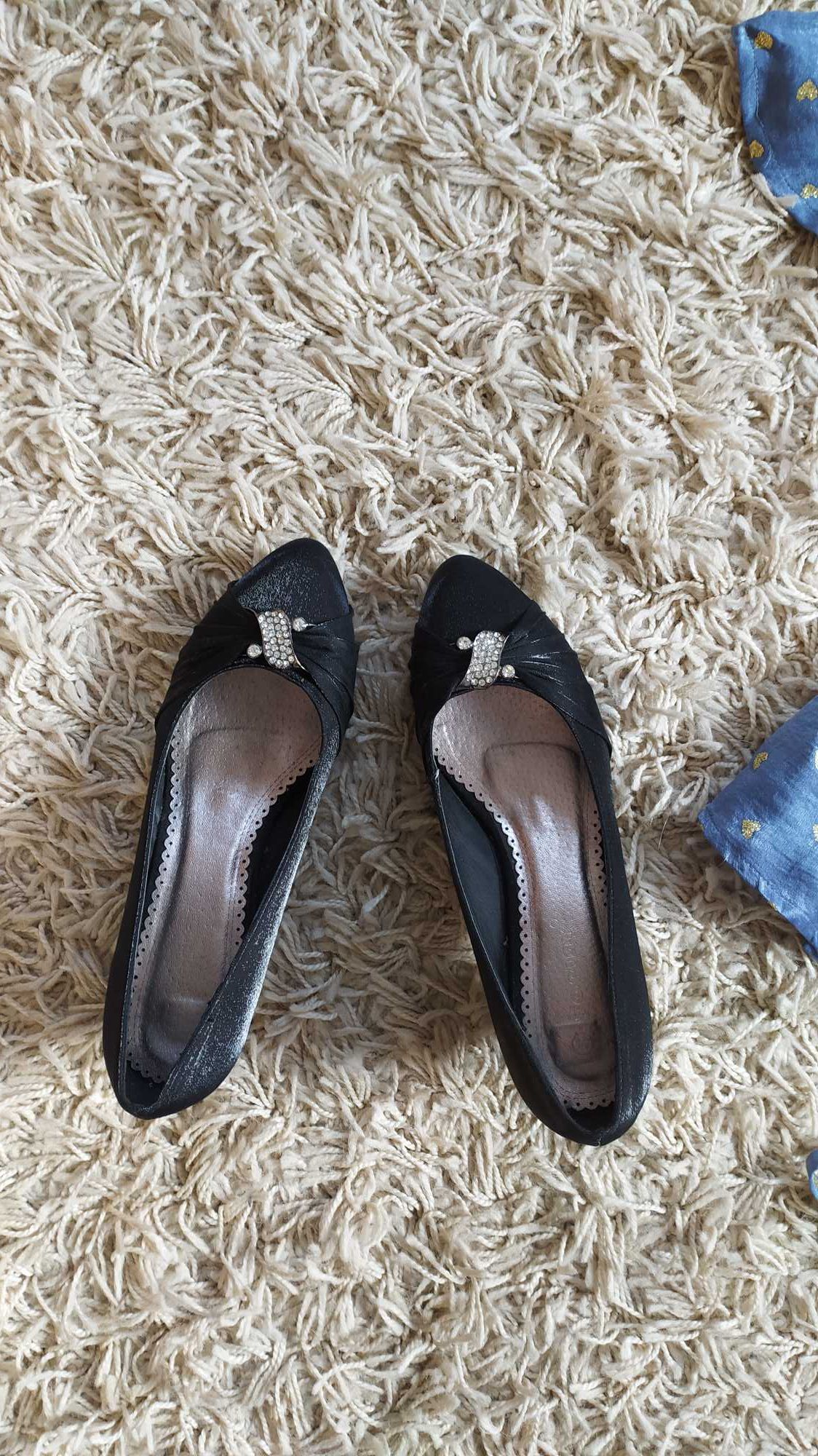 Czółenka buty na obcasie vintage retro satynowe pantofelki