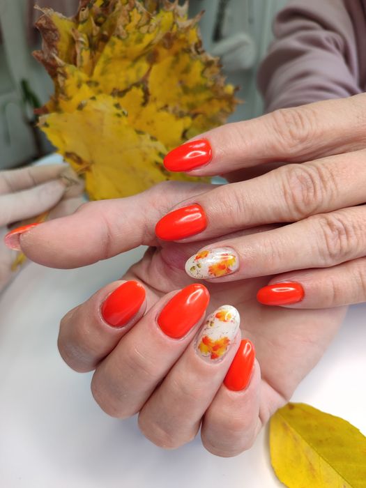 Манікюр, корекція,  нарощування