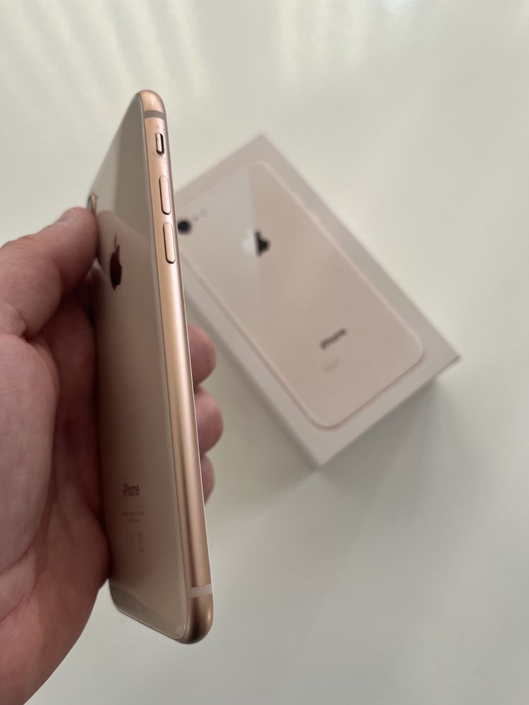 Iphone 8 (cor: Rose Gold) - 64GB
