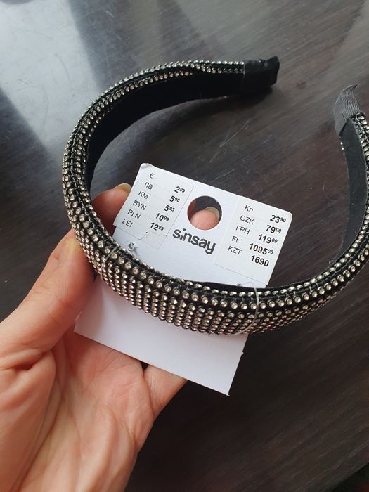 Nowa obręcz do włosów